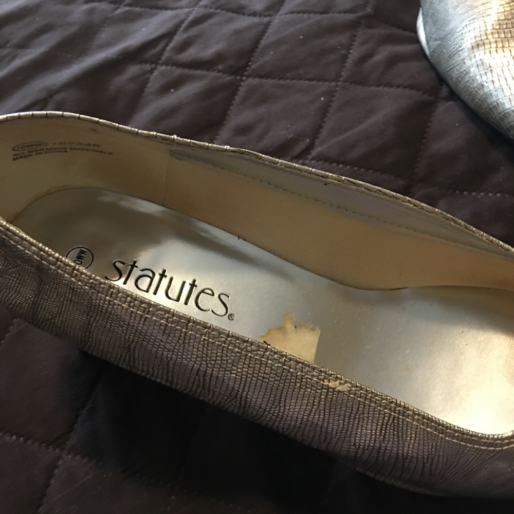 Shoes - Picture 2 of 3